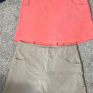 Coral and Beige Skort Set size 10 Magellan pockets and side zip
